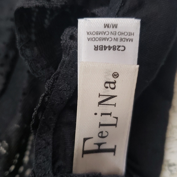 Felina black lace t-back bralette Size Medium - Picture 6 of 8